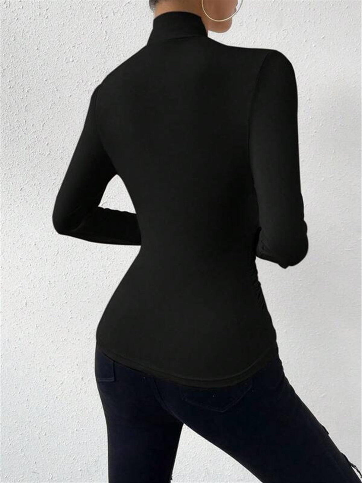 Women’s Sculpted Crossover Long Sleeve Top with Draped Waist