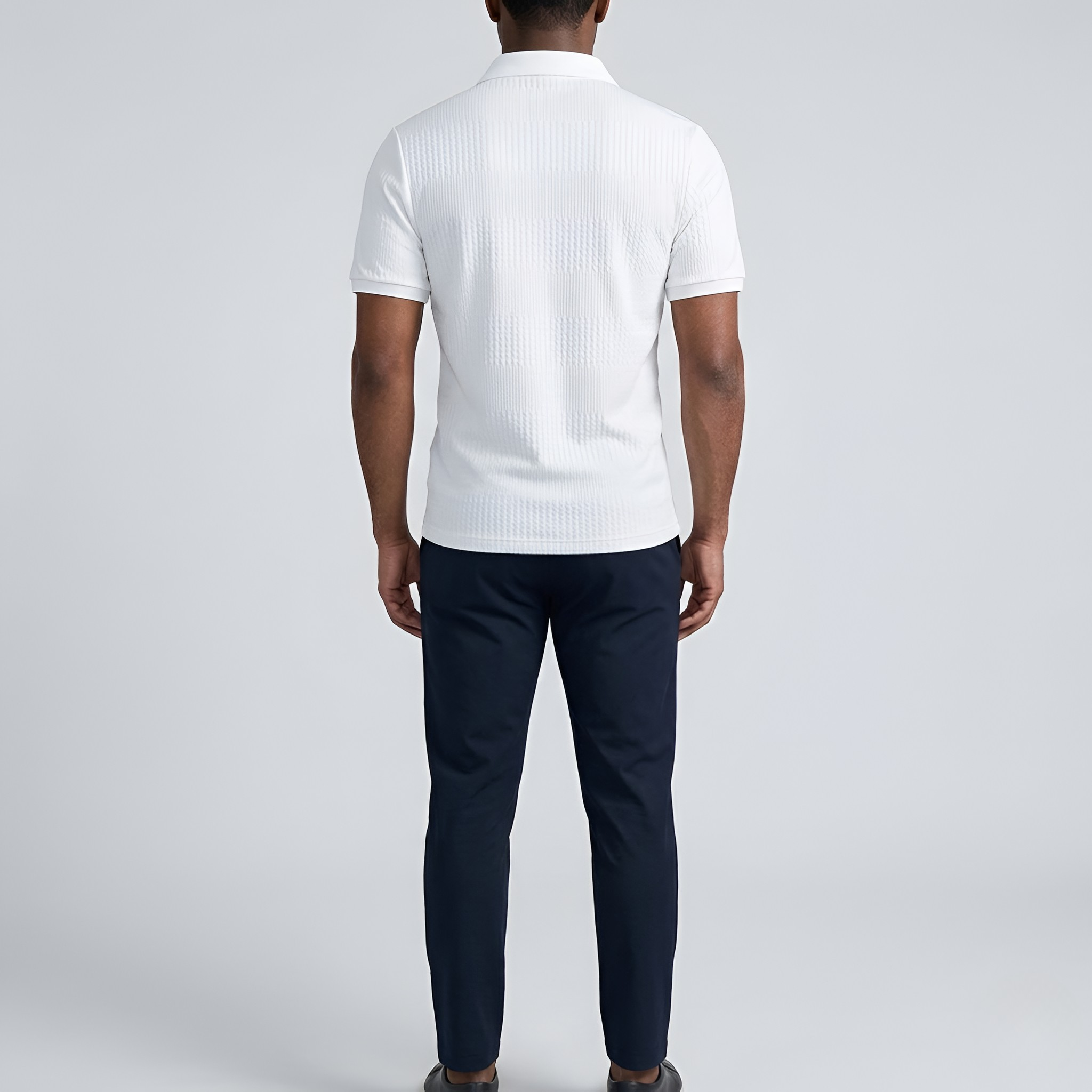Men's Textured Short-Sleeved Polo Shirt with Classic Collar