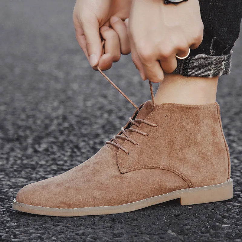 Men's Classic Leather Ankle Boots with Stitched Detailing and Lace Closure