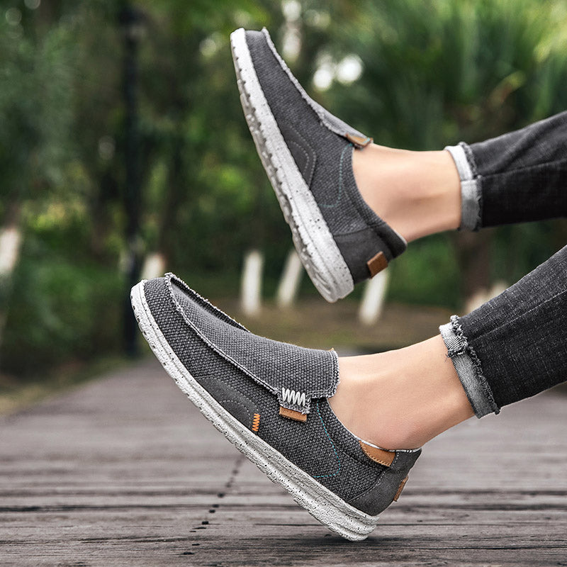 Men's Casual Canvas Loafers with Classic Slip-On Design and Structured Sole