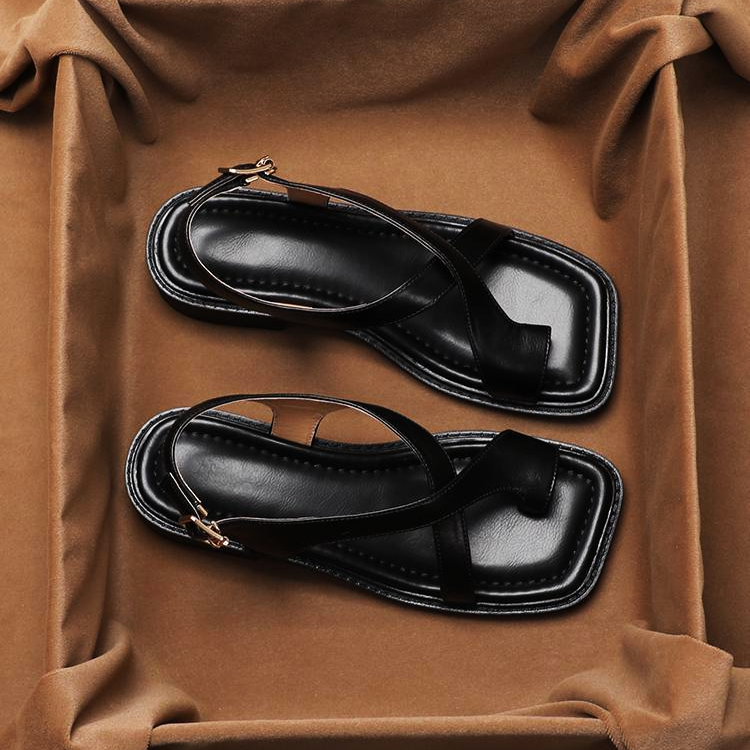 Cordelia | Elegant Leather Cross-Strap Buckle Comfortable Sandals