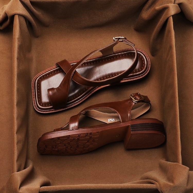 Cordelia | Elegant Leather Cross-Strap Buckle Comfortable Sandals