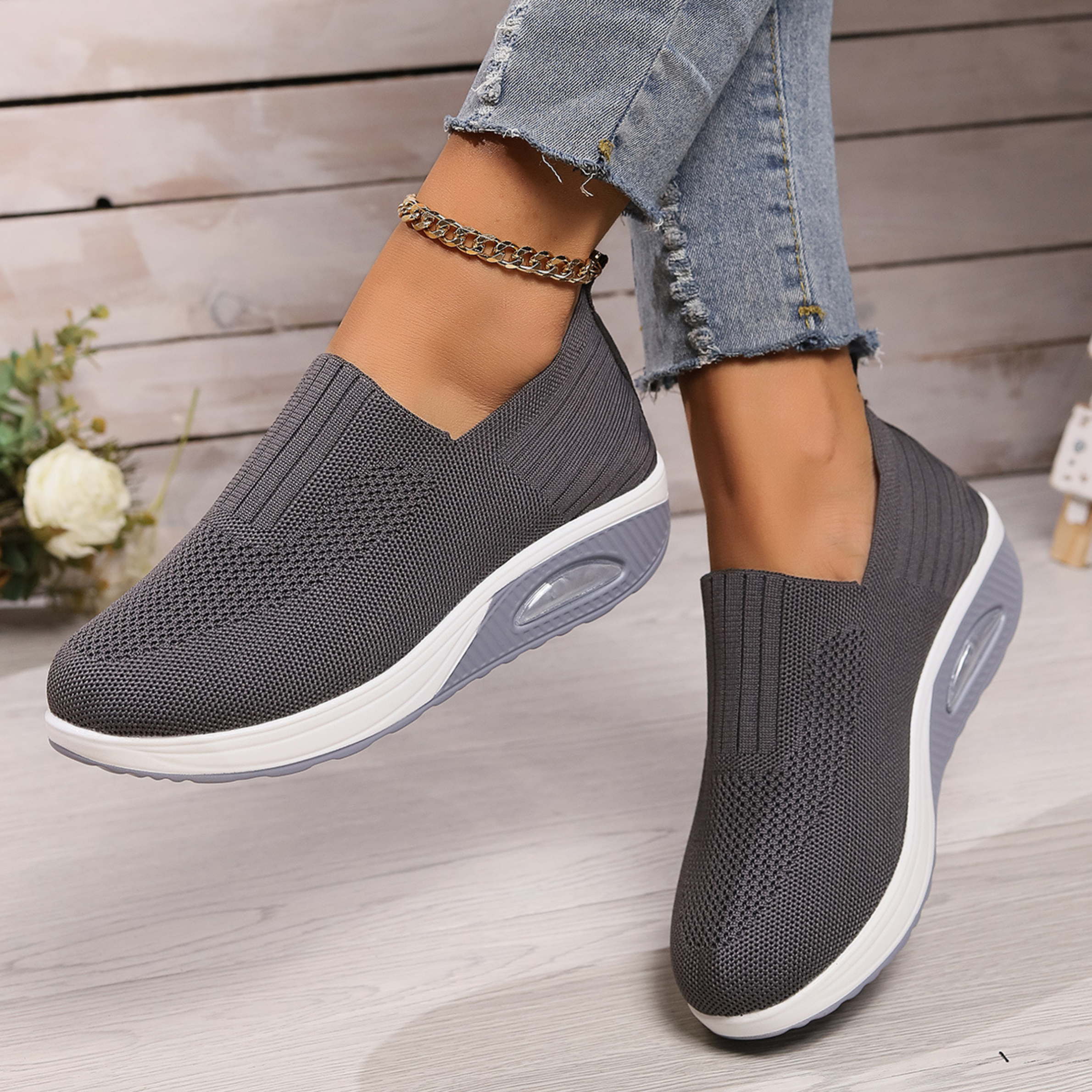 Cordelia | Knitted Slip-On Orthopedic Sneakers