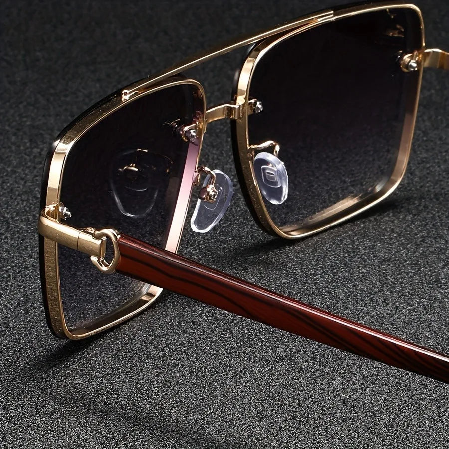 Men's Classic Aviator Sunglasses – Durable Metal Frame with Tinted Lenses