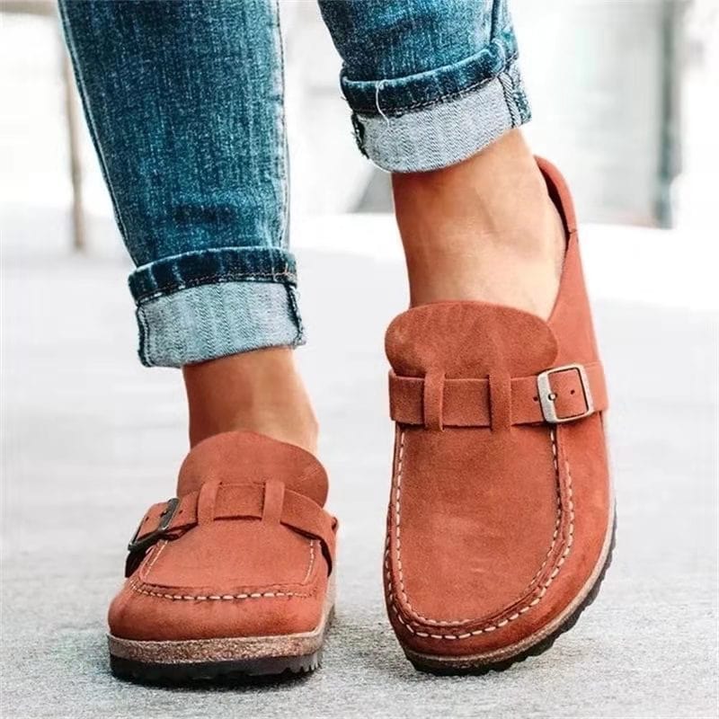 Cordelia | Comfortable Suede Buckle Clogs