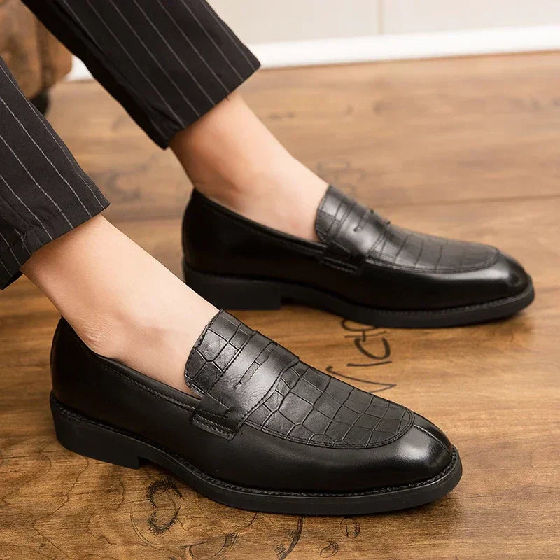 Men's Penny Loafers - Slip-On - Crocodile Embossed - Low Heel