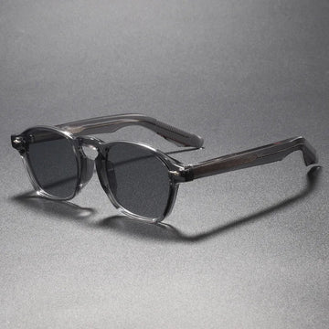Men's Classic Wayfarer Sunglasses with Tortoiseshell Frame and Polished Finish