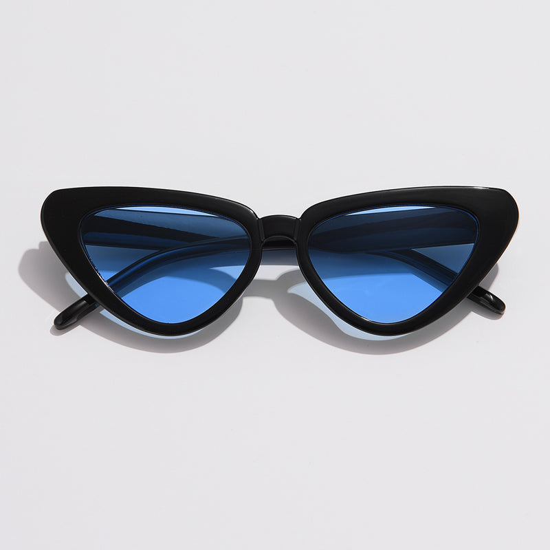 Women’s Cat-Eye Sunglasses with Slim Frames and Gradient Lenses