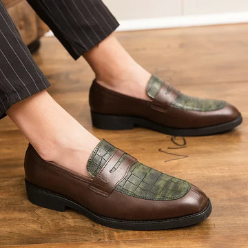 Men's Penny Loafers - Slip-On - Crocodile Embossed - Low Heel