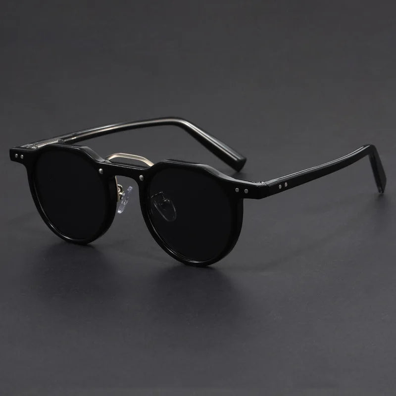 Men's Classic Wayfarer Sunglasses - Durable Frame with Sleek Design
