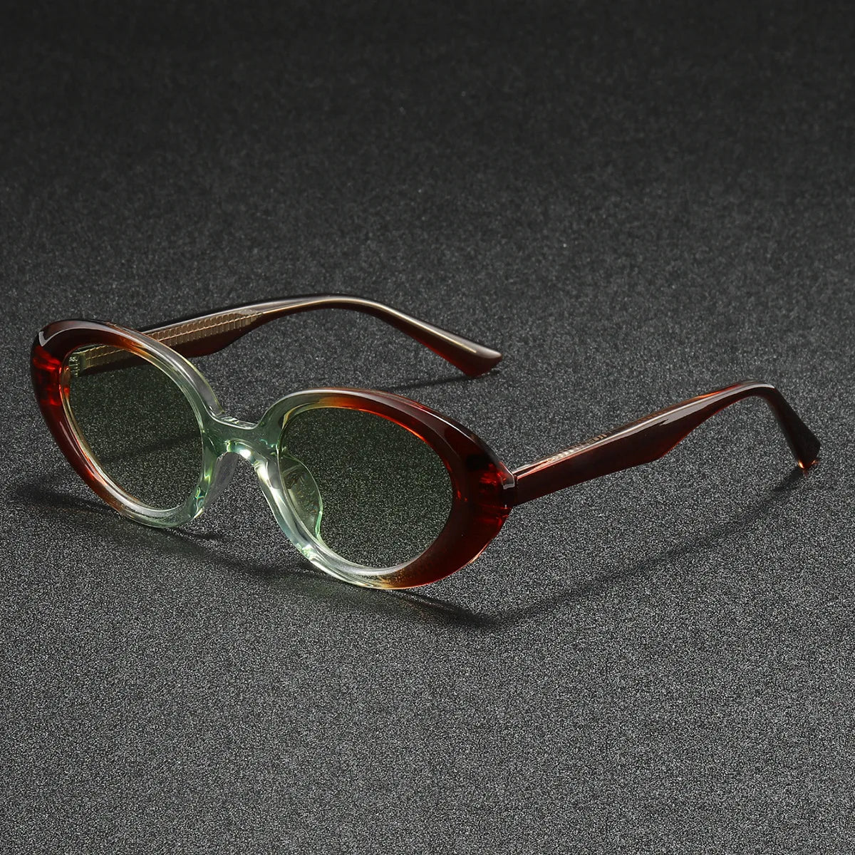 Women’s Avera Shades – Contemporary Design with Sleek Frame and Gradient Lenses