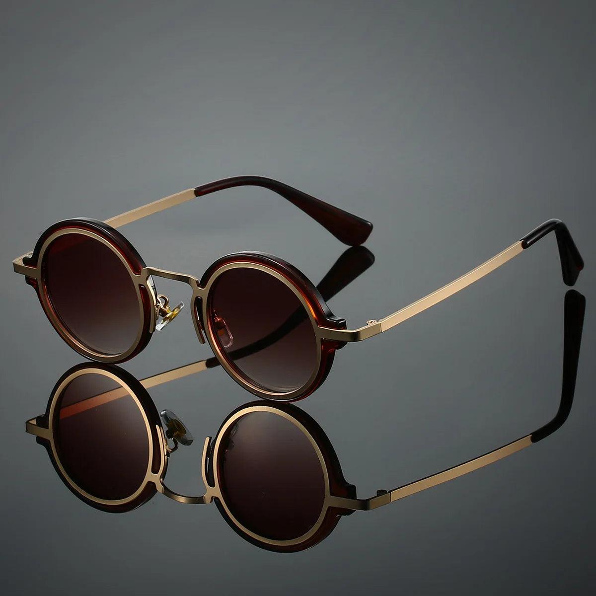 Men's Classic Fit Sunglasses - Sleek Frame with Polarised Lenses