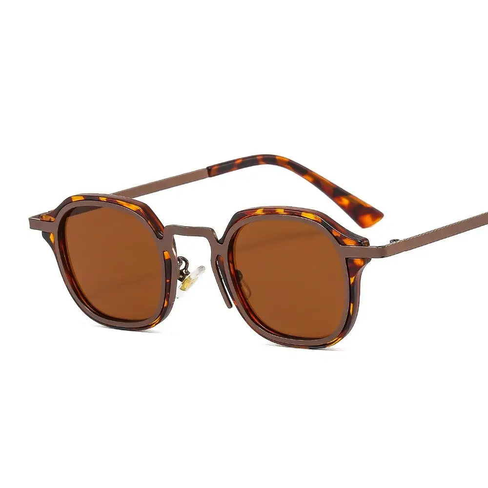 Men’s Tailored Streamline Shades – Structured Design with Clean Lines