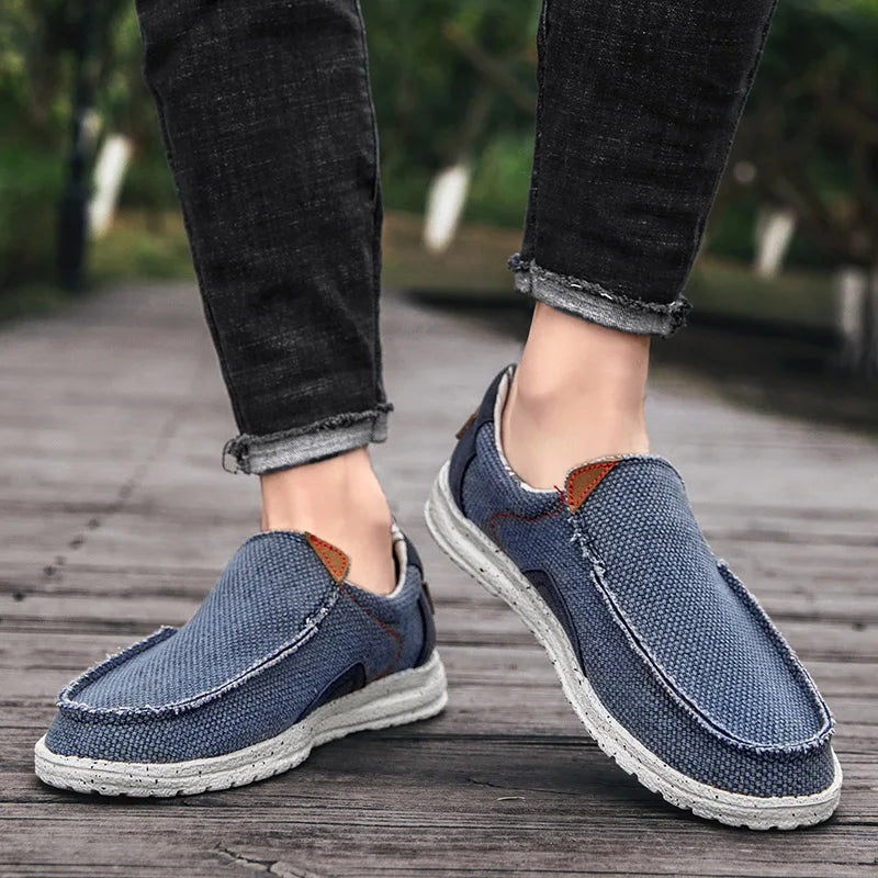 Men's Casual Canvas Loafers with Classic Slip-On Design and Structured Sole