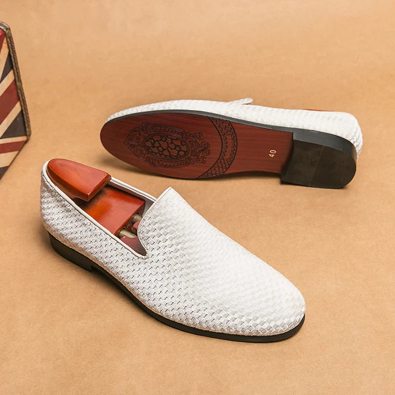 Men's Elegant Suede Loafers with Classic Slip-On Design and Stitched Detailing