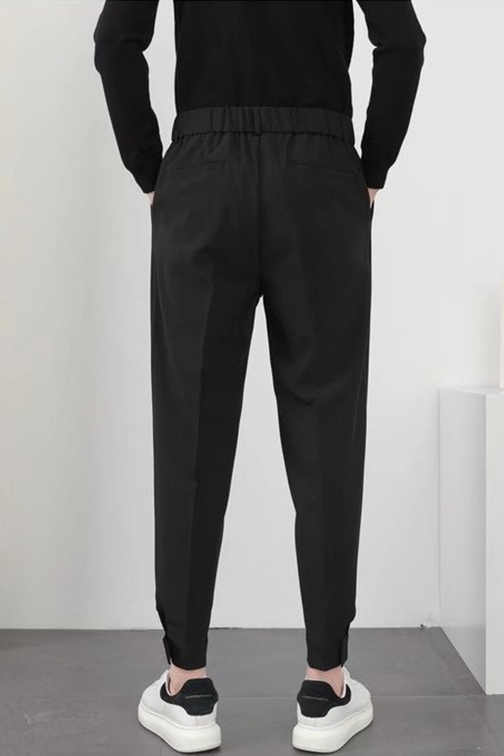 Kieran | Men's Classic Pleated Tailored Chinos