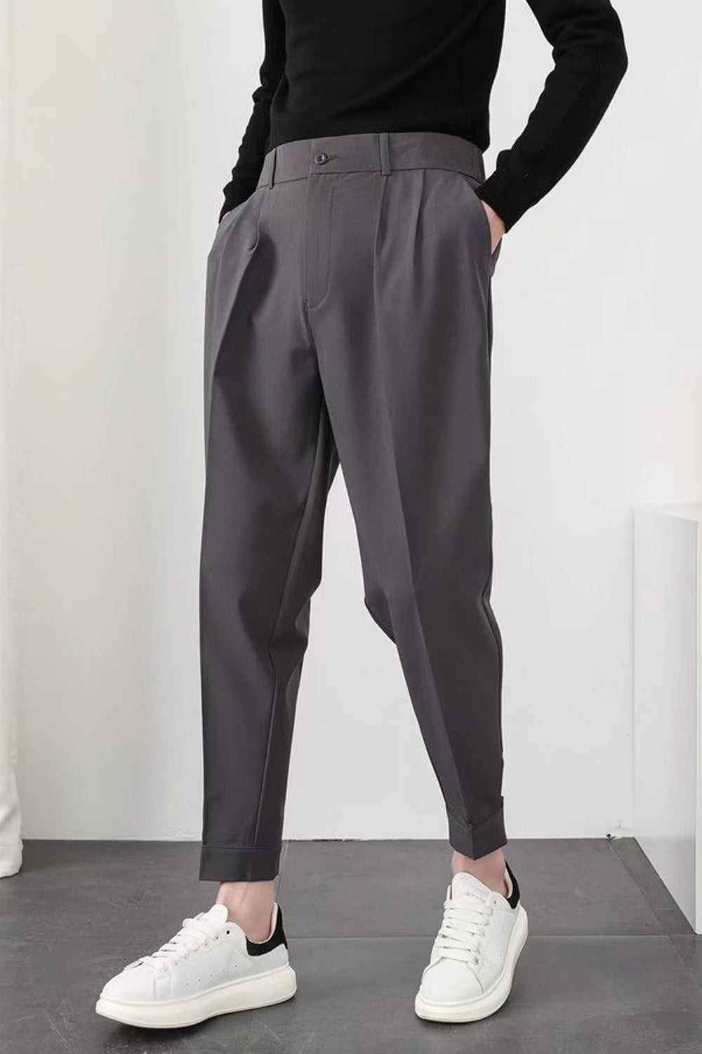 Kieran | Men's Classic Pleated Tailored Chinos