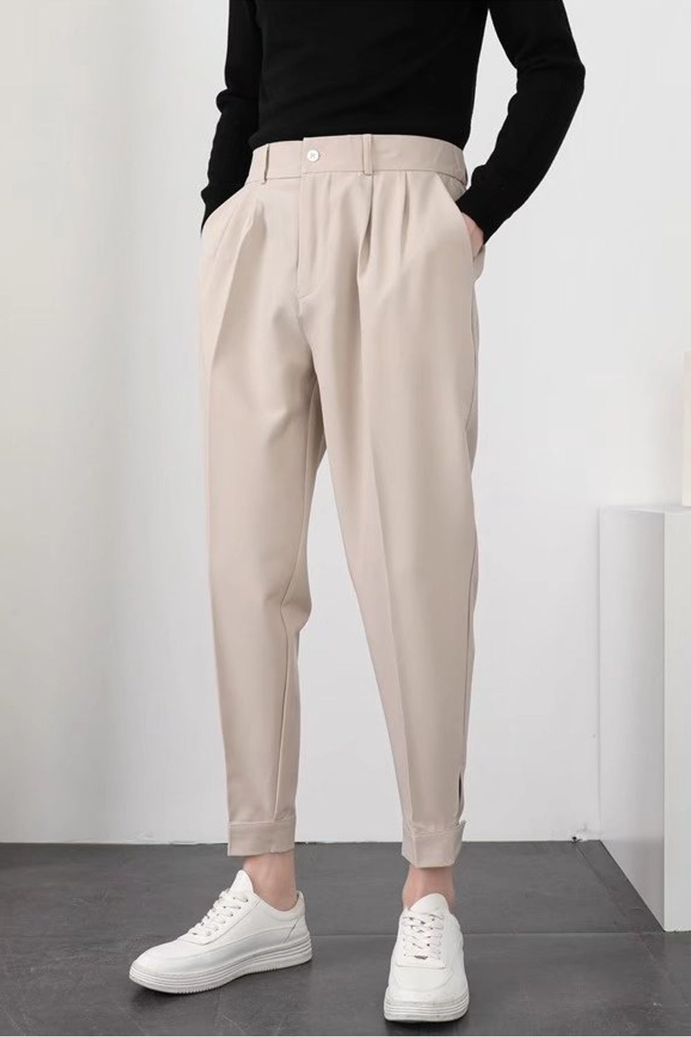 Kieran | Men's Classic Pleated Tailored Chinos