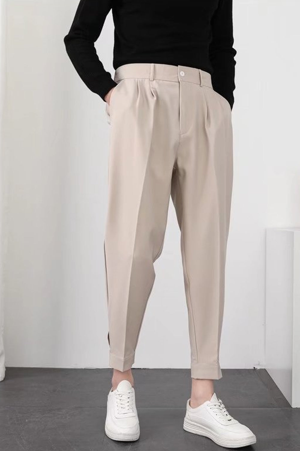 Kieran | Men's Classic Pleated Tailored Chinos