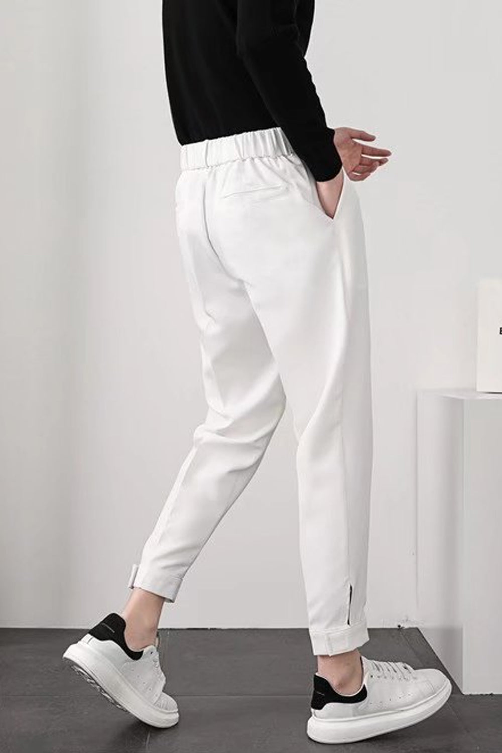 Kieran | Men's Classic Pleated Tailored Chinos