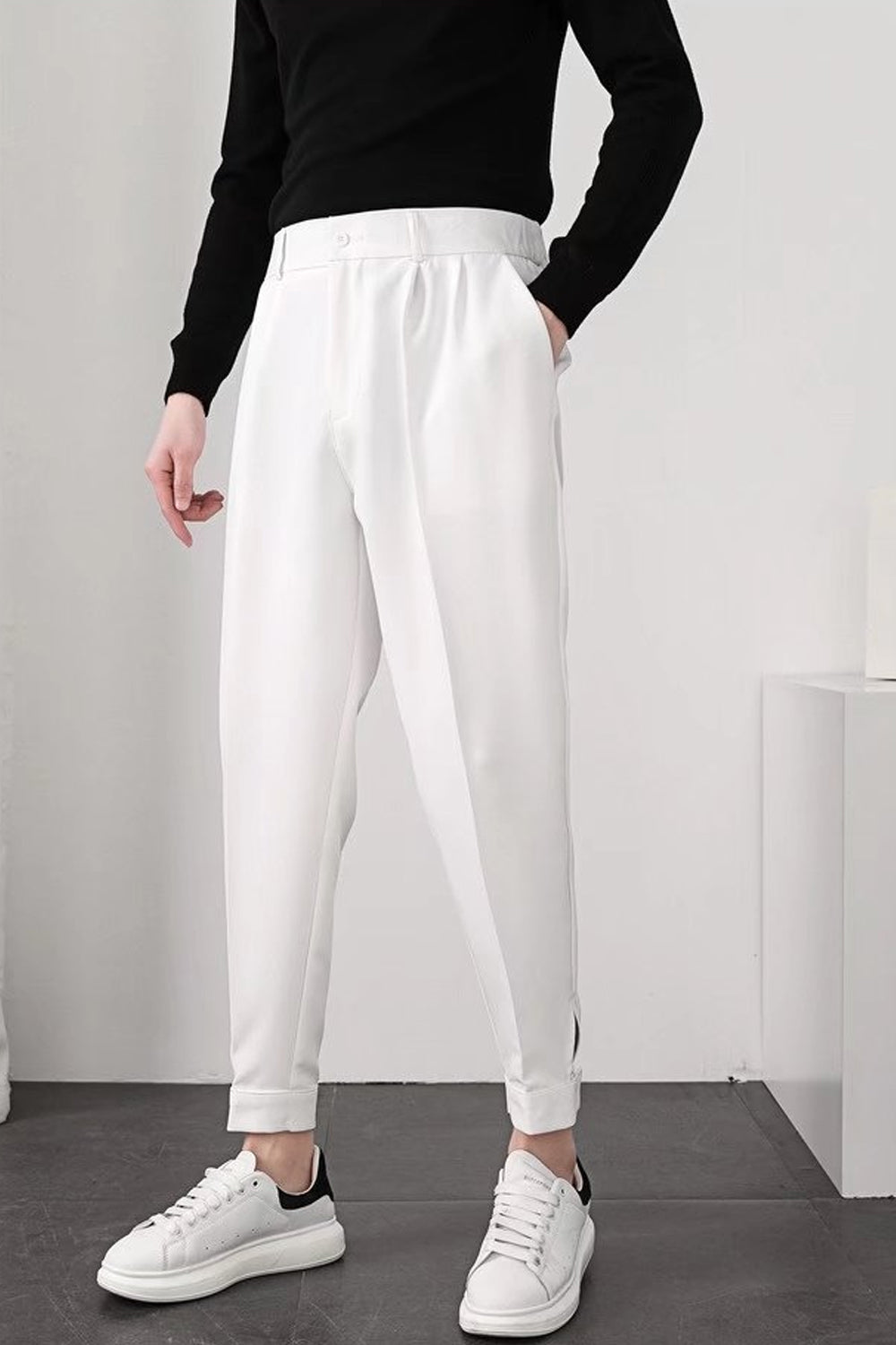 Kieran | Men's Classic Pleated Tailored Chinos