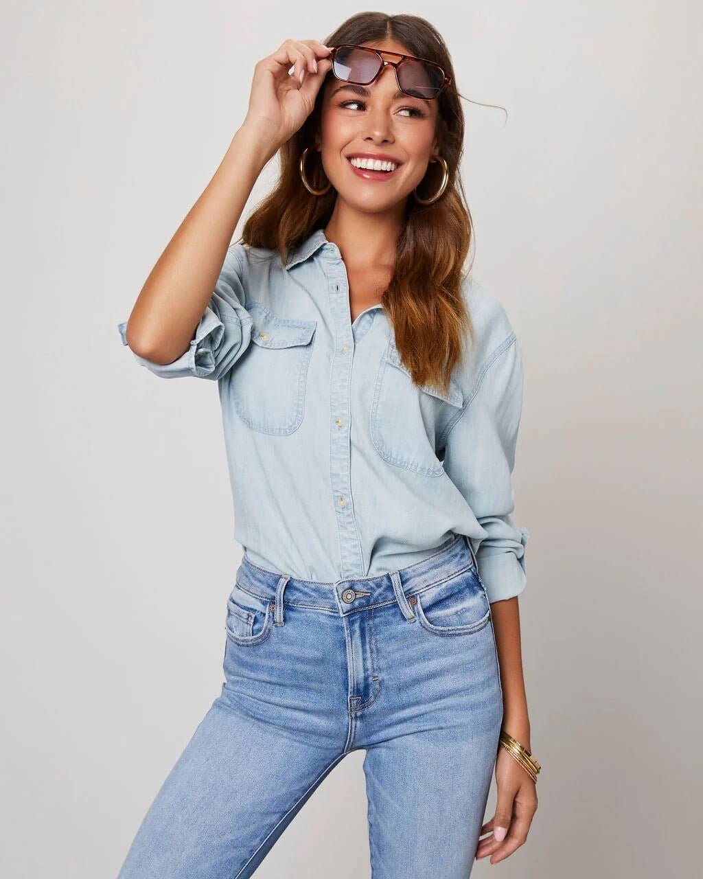 Women’s Button-Front Long Sleeve Denim Shirt with Collar and Chest Pockets