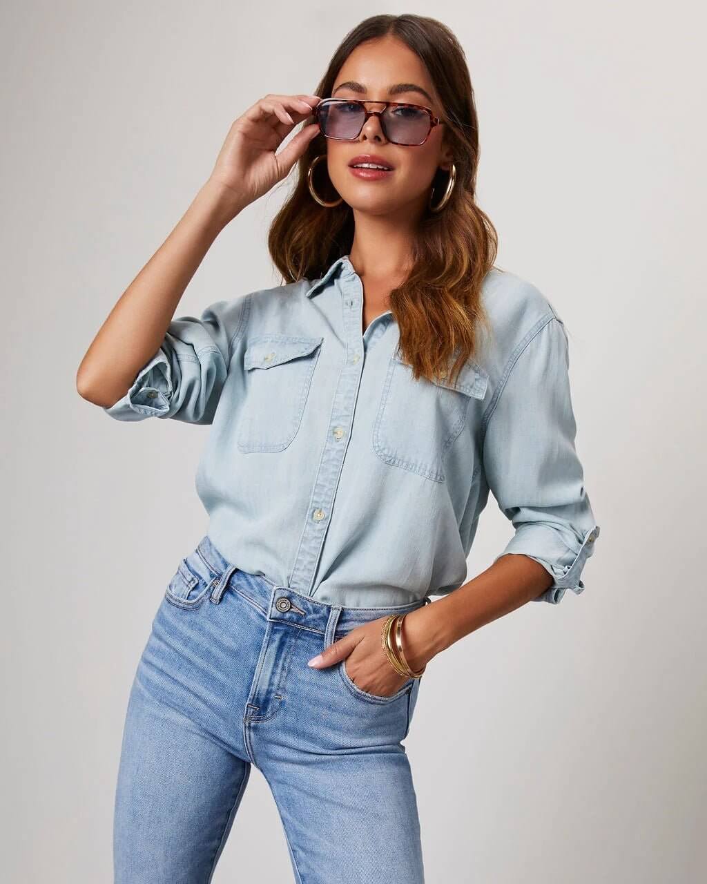 Women’s Button-Front Long Sleeve Denim Shirt with Collar and Chest Pockets