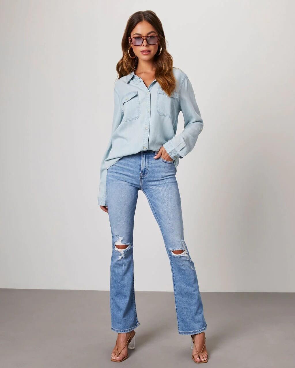 Women’s Button-Front Long Sleeve Denim Shirt with Collar and Chest Pockets