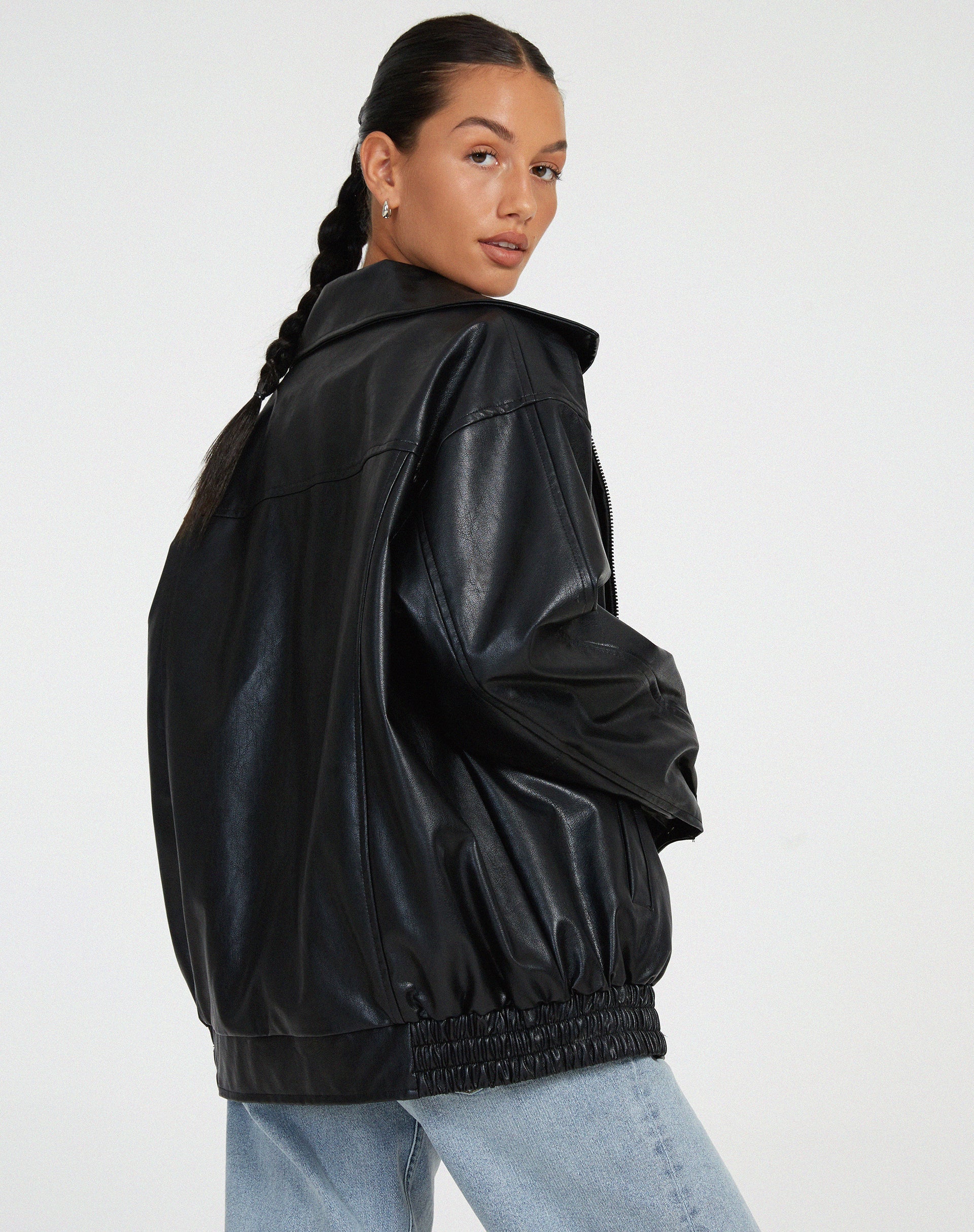 Women’s Oversized Bomber Jacket with Zip Front and Relaxed Silhouette
