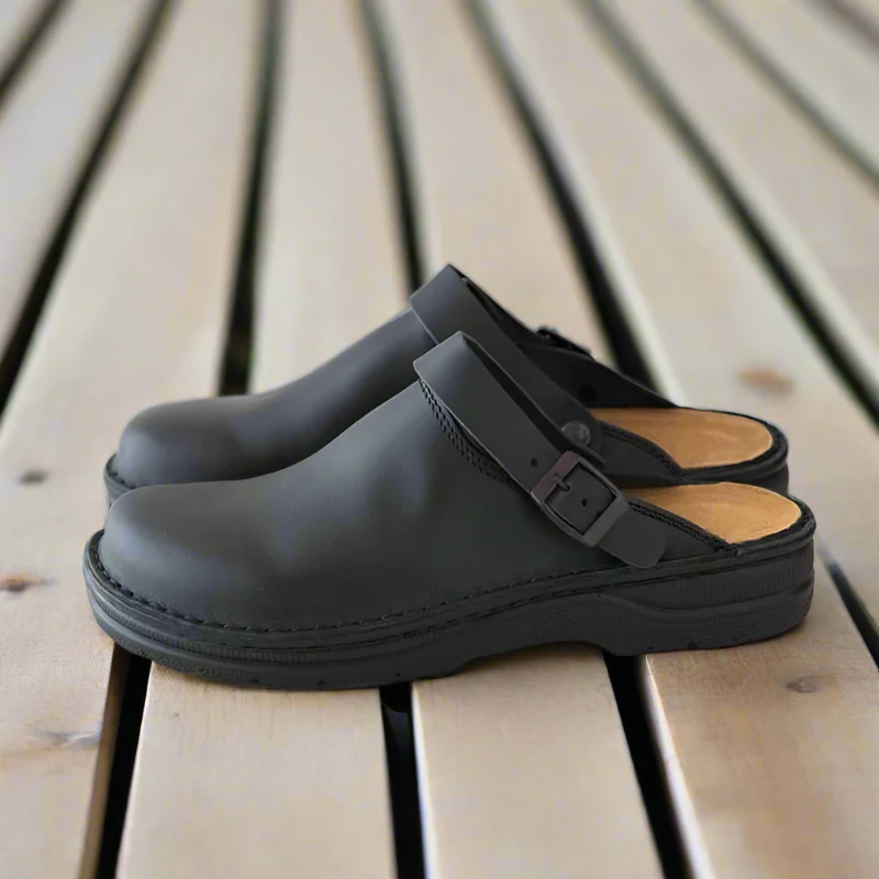 Henrik | Men's Classic Leather Buckle Clogs