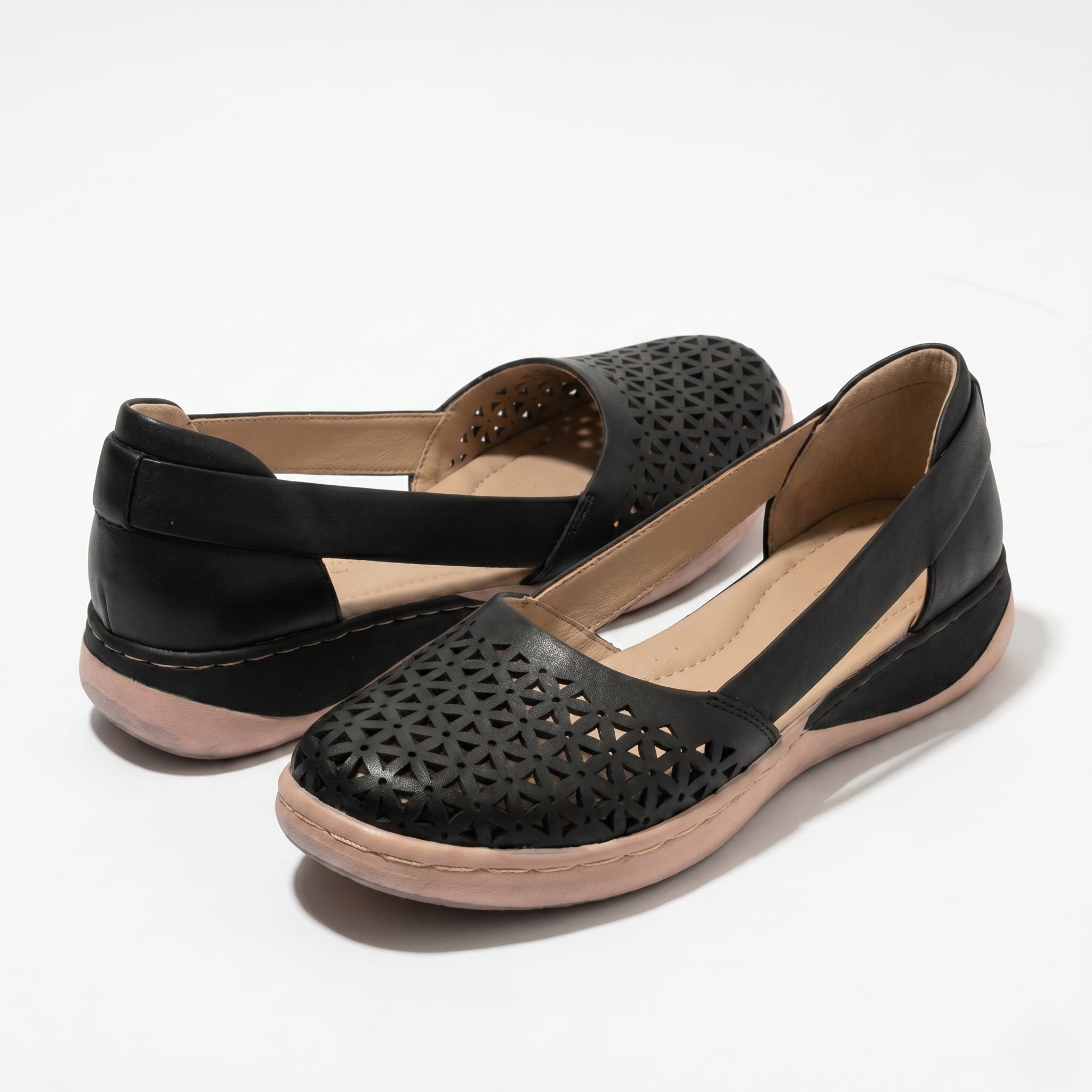 Women's Flats - Round Toe - Laser-Cut Geometric - Elastic Slingback