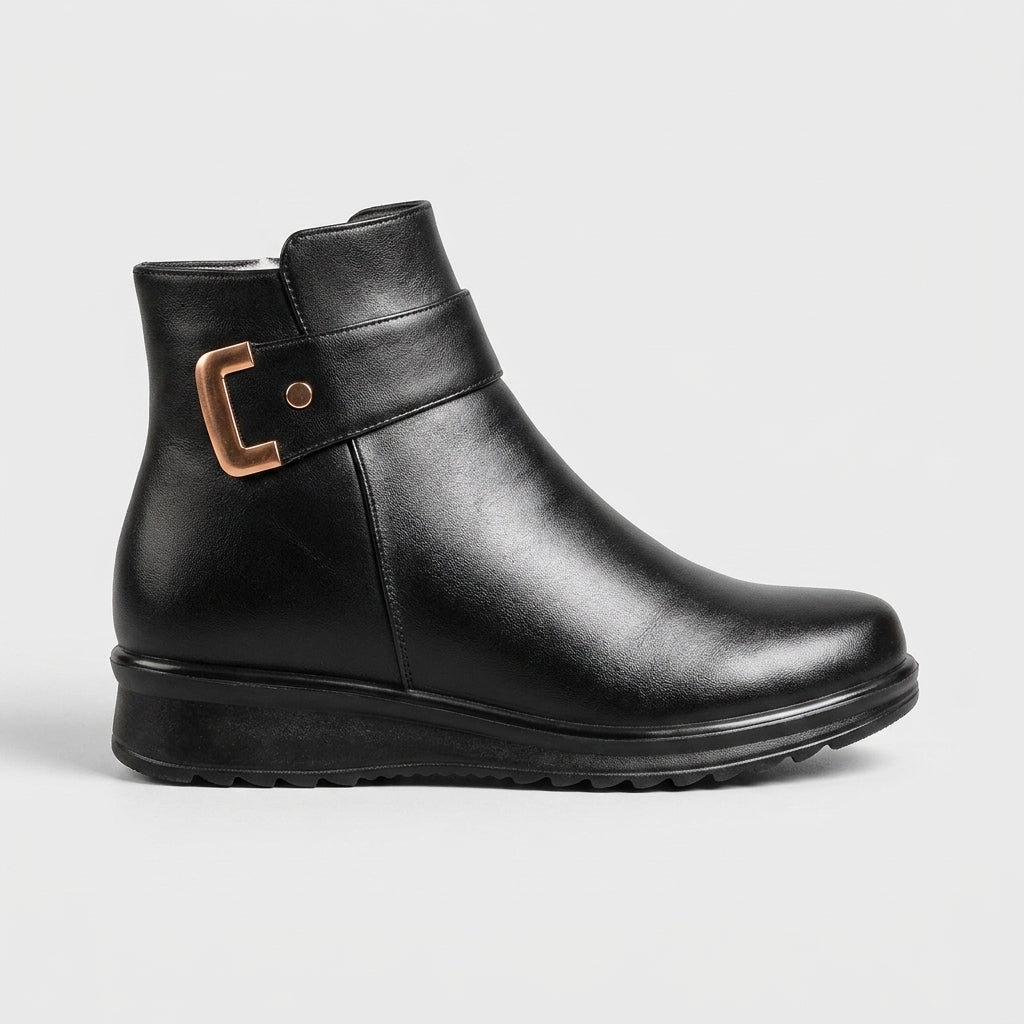 Women's Wool And Fur-Lined Boots - Round Toe Buckle