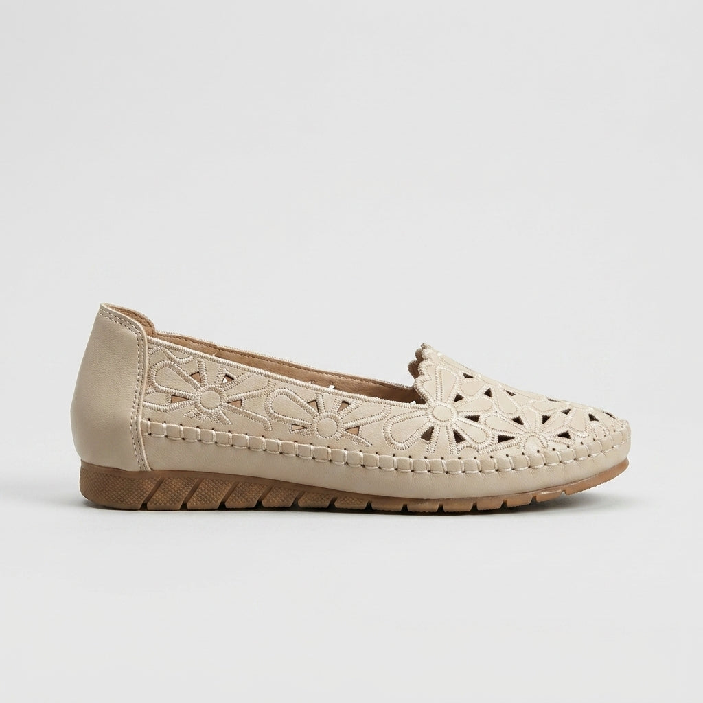 Women's Flats Perforated Floral Cutout Slip-On Round Toe Scalloped