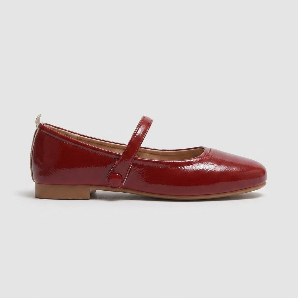 Women's Mary Jane Flats - Rounded Toe - Buckle Strap - Low Block Heel
