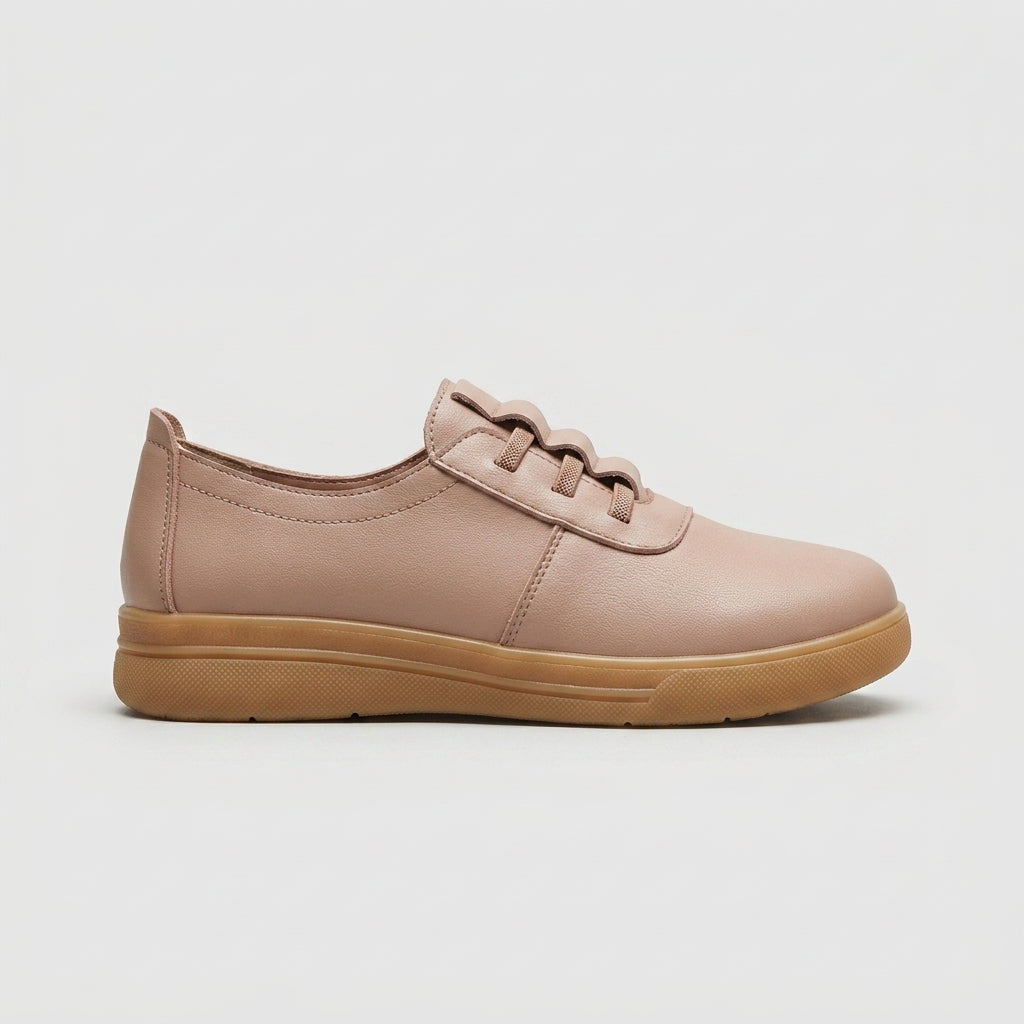 Women's Flats - Lace-Up Round Toe - Contrast Stitch Derby